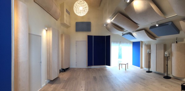 Recording room